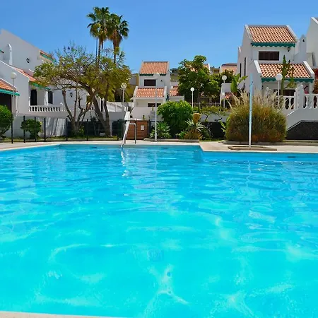 Triplex Playa Fanabe Apartment *