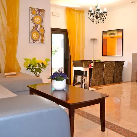 Triplex Playa Fanabe Appartement Playa de las Américas